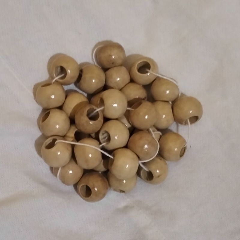 manik kayu bulat macrame lubang 5 mm