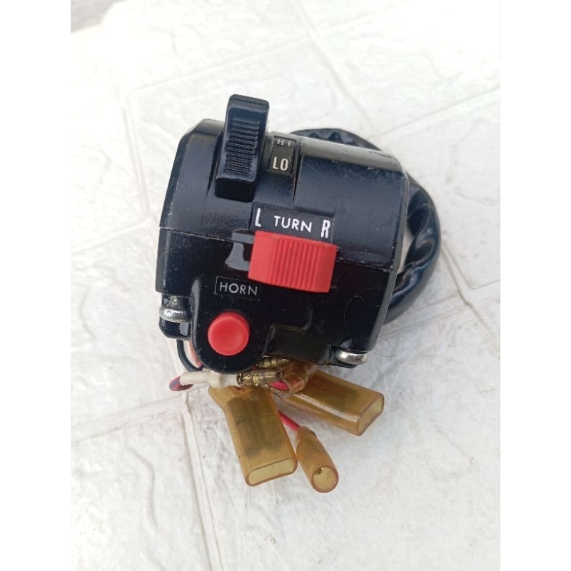 Saklar switch holder kiri Kawasaki Binter joy AN80 Original