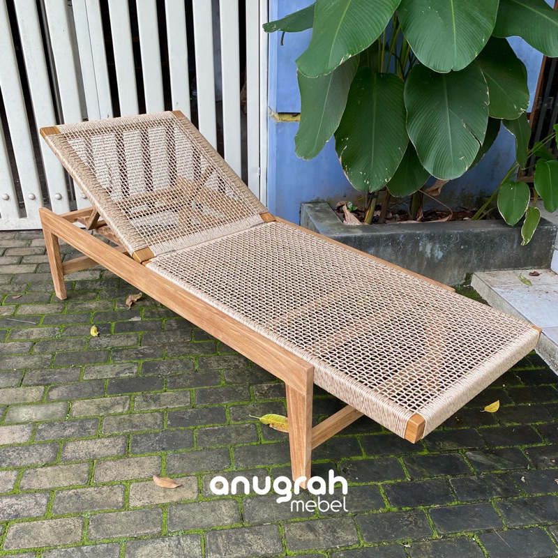 Sun Lounger Jati Anyaman Rotan Sintetis / Kursi Santai Kolam Renang / Kursi Malas Kolam Renang