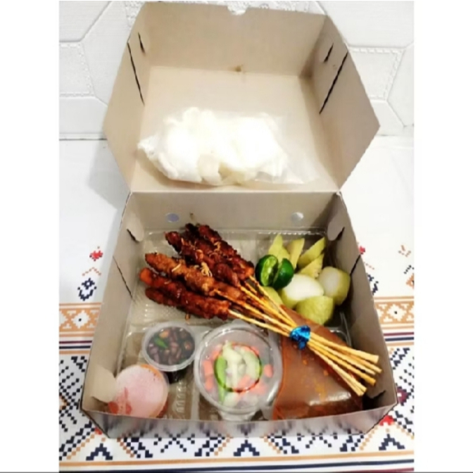 

Sate ayam/Sate ayam full daging/Sate ayam komplit