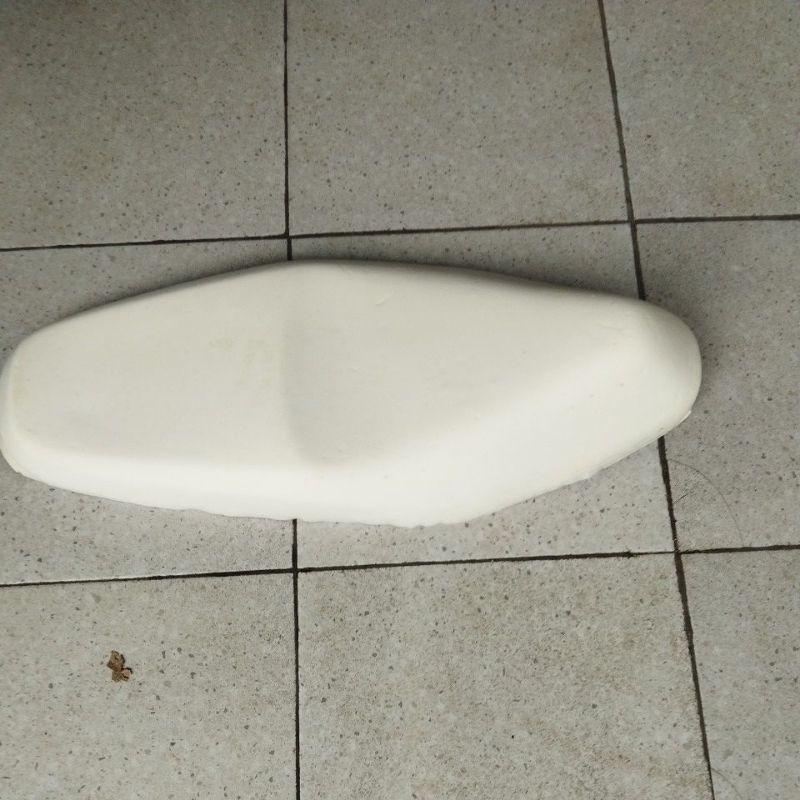 busa spon absolute revo jok motor absolute revo bagasi kecil