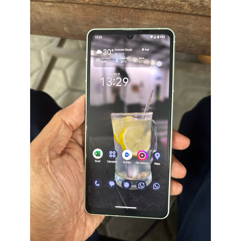 Sharp Aquos Sense 8