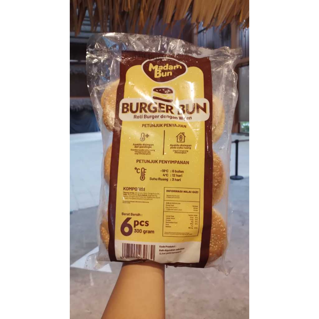 

Madam Bun Roti Burger 300 gr isi 6 pcs (KHUSUS INSTANT)