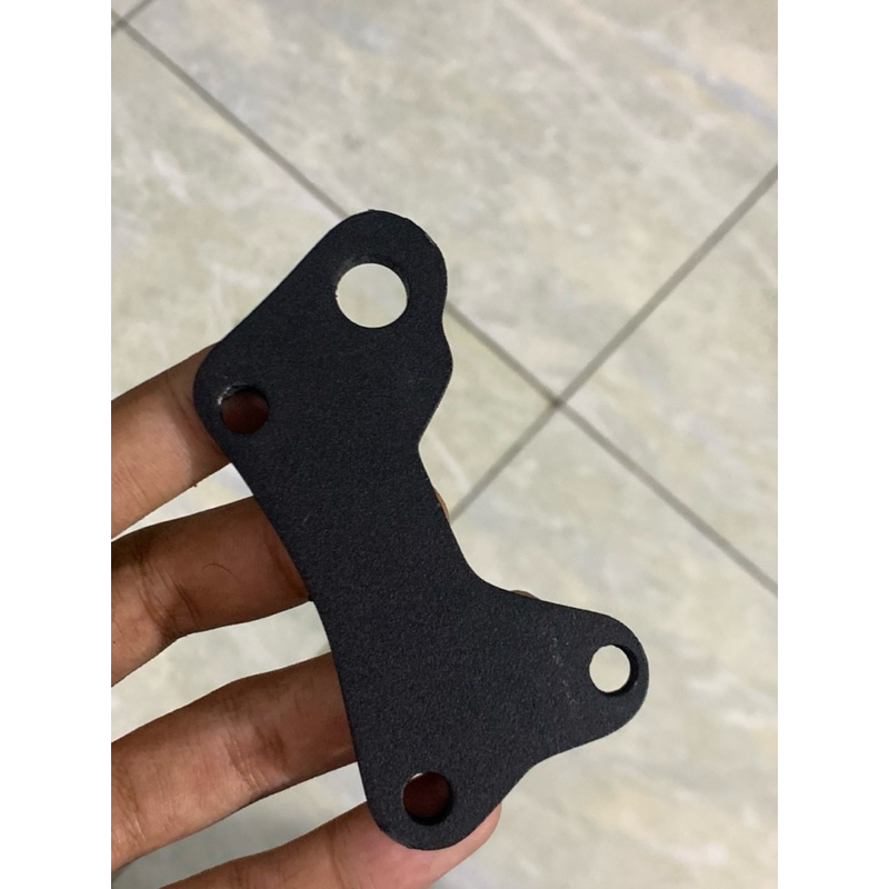 Breket Kaliper Piringan Cakram Depan satria Fu Karbu