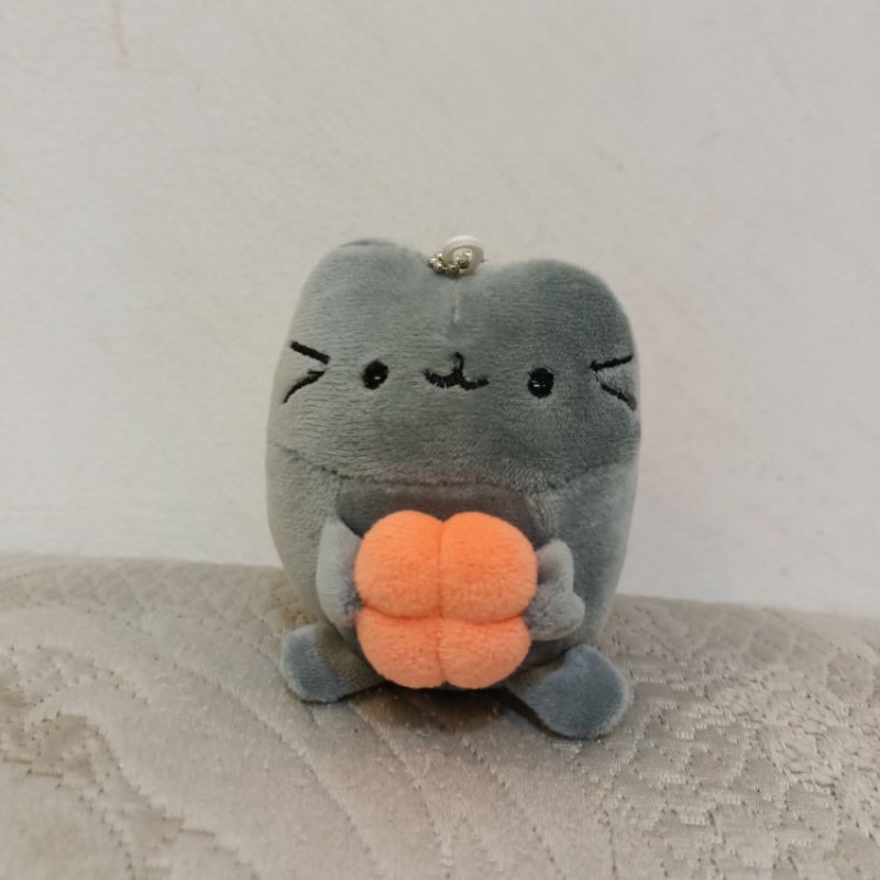 Mainan boneka capit Timezone ganci gantungan kunci plush toy kucing cat sushi mini
