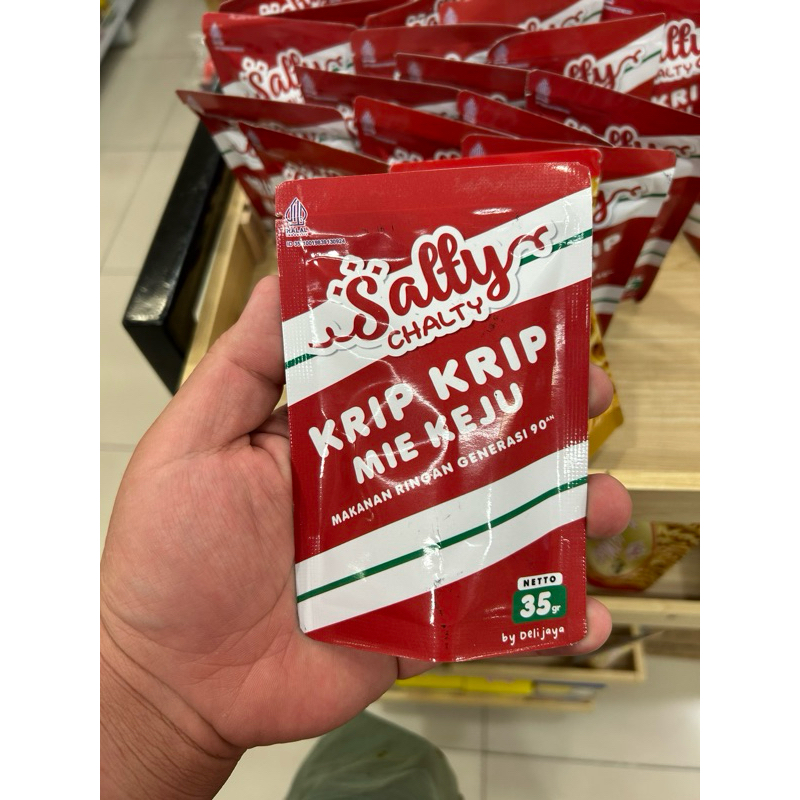 

salty Chalty Krip Krip mie keju 35gram