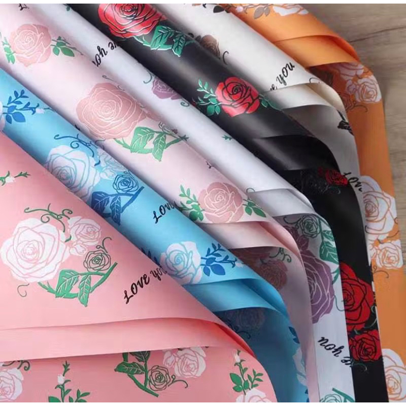 

KB070 20 LEMBAR Kertas Buket Bunga Motif Rose Mawar Flower Wrapping Pattern Rose Cellophane [GROSIR] GQM