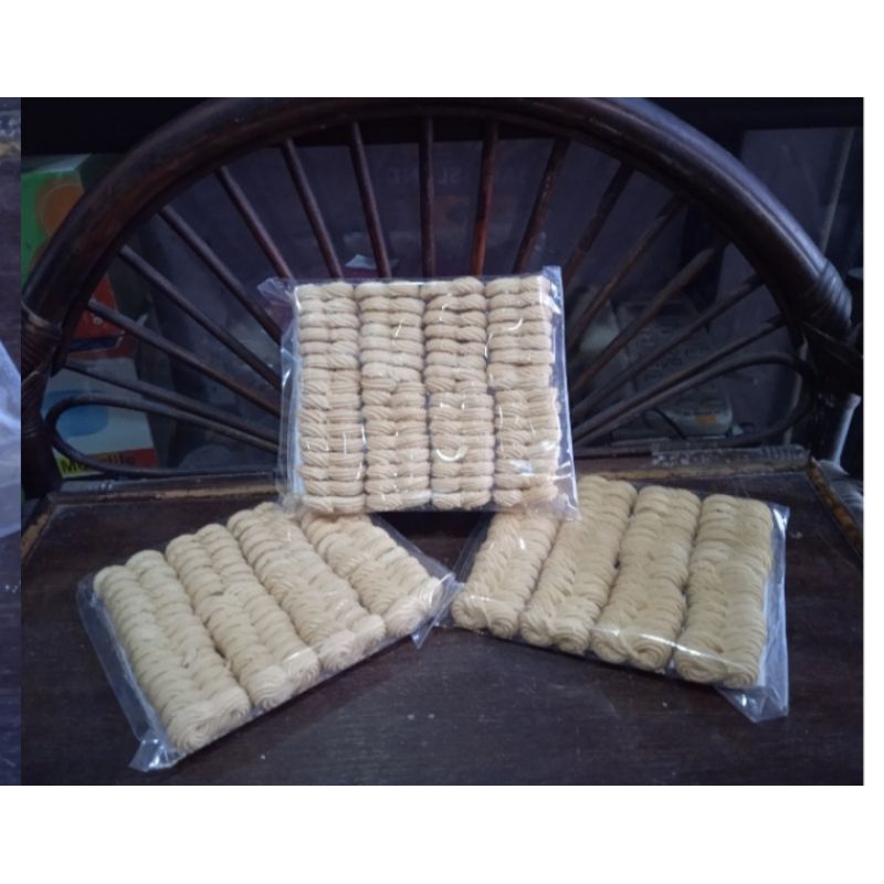 

kue kering semprit 200 gr
