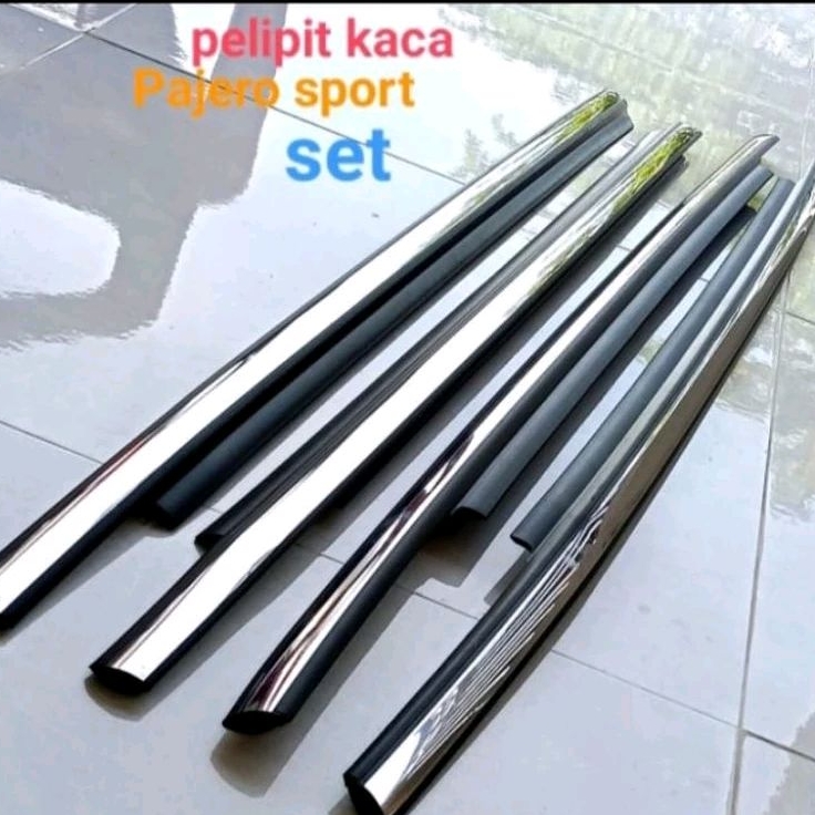 pelipit kaca Pajero 2016 keatas/ list weather strip Pajero sport satuan