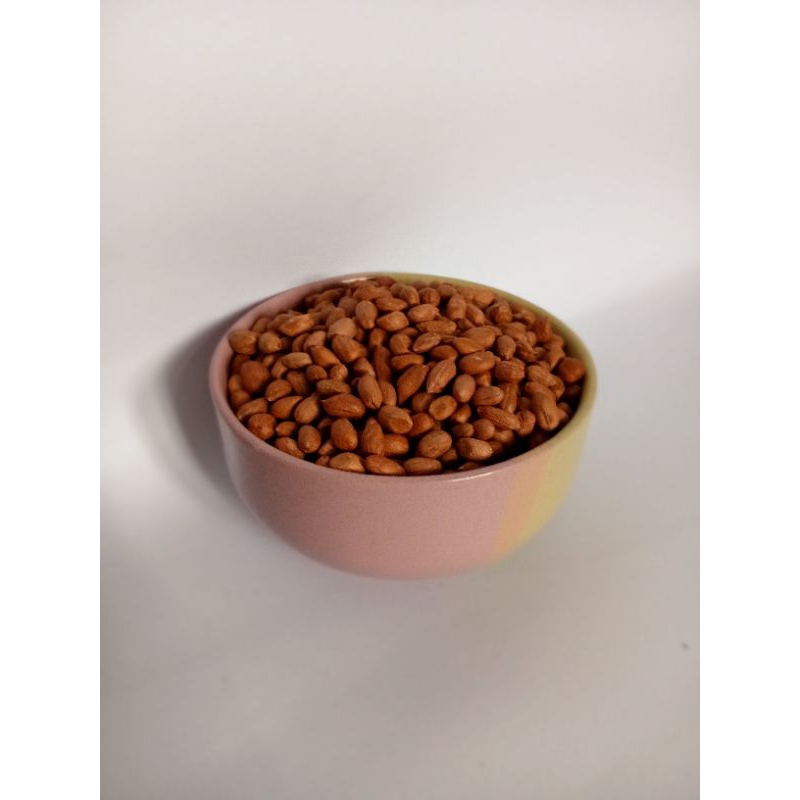 

Kacang tanah lokal mentah 250gr/500gr/1kg