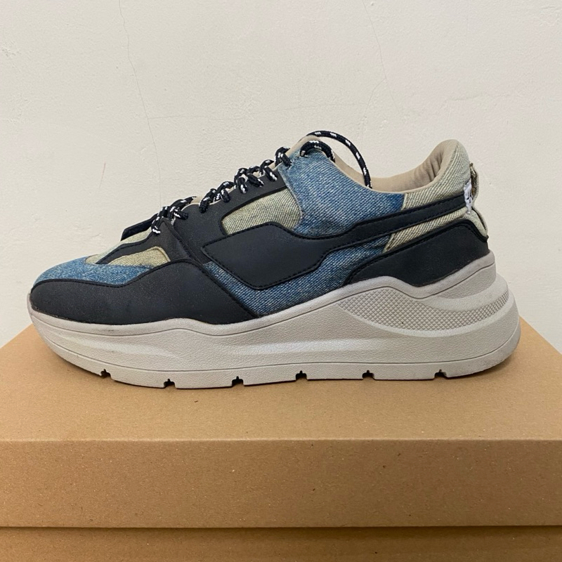 Sepatu Sneakers Hrtg X Ham Jeansku Zephyr Azure Sky Preloved (SNEAKERS RARE)