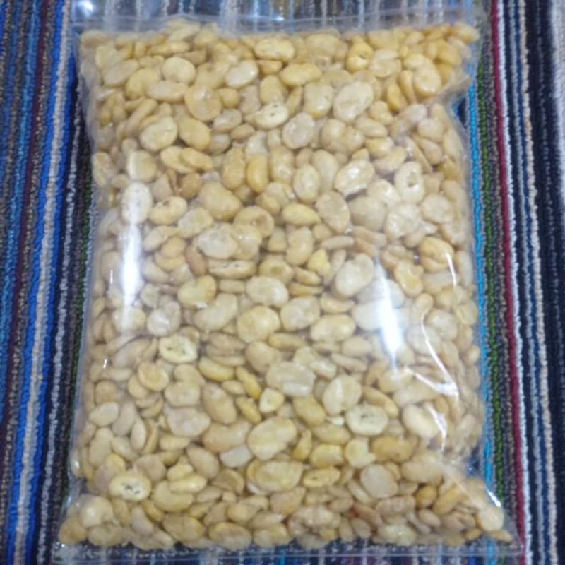 

kacang koro asin