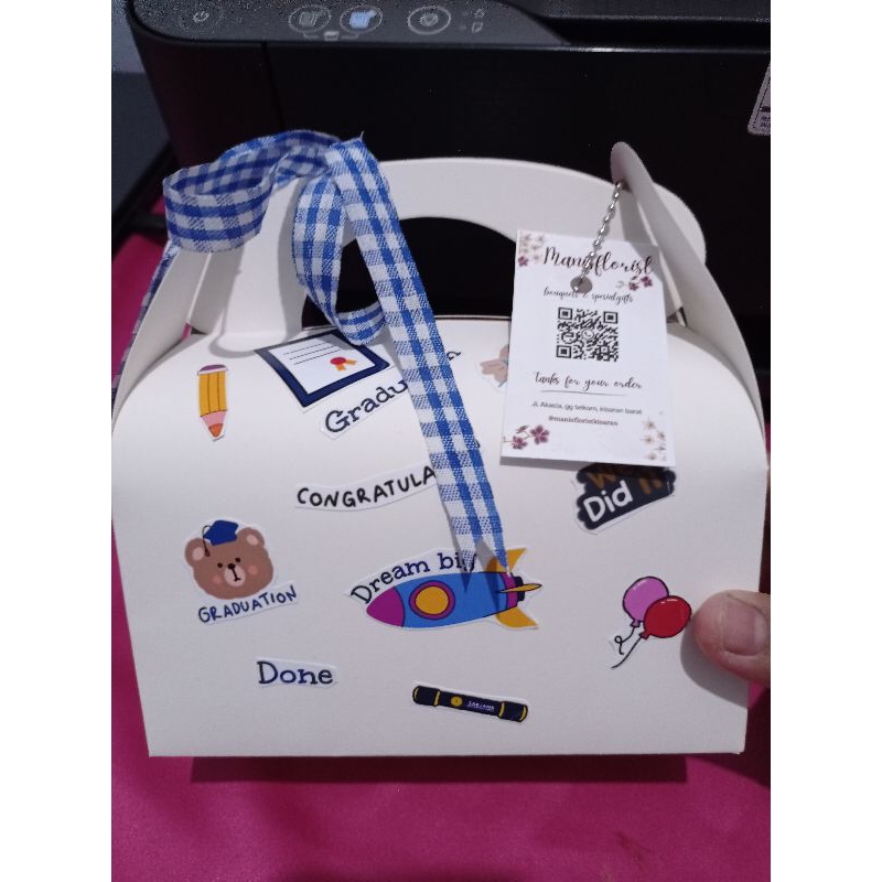 

gable box snack