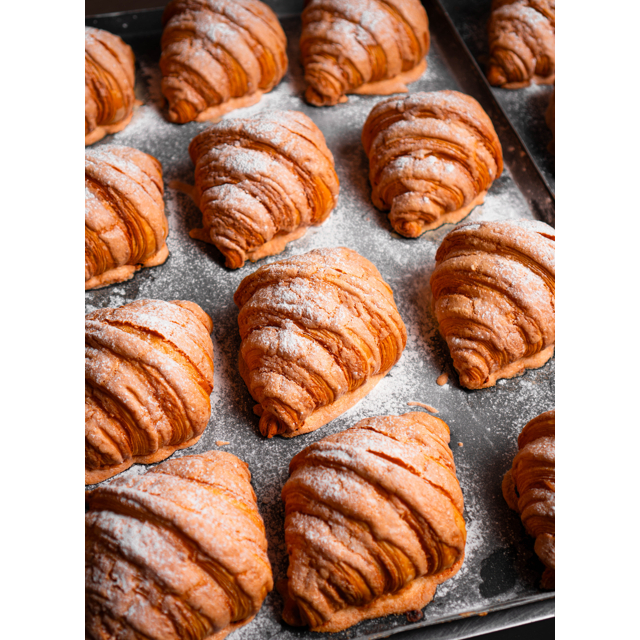 

Jawara Roti & Kue - Croissant Family Premium Halal / Pastry