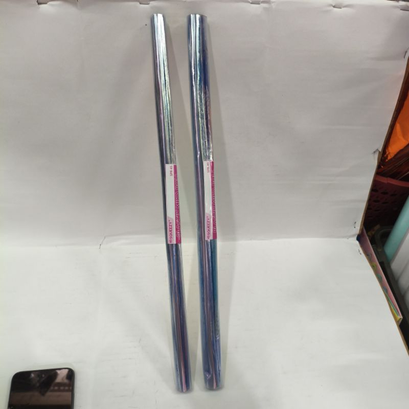 

SQUEEZY SAMPUL PLASTIK MIKA ROLL 45cm x 5m / pcs