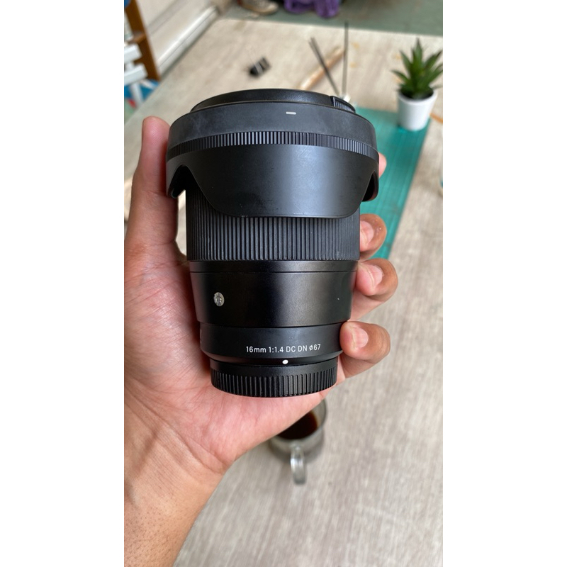 Lensa Sigma 16mm f1.4 for MFT