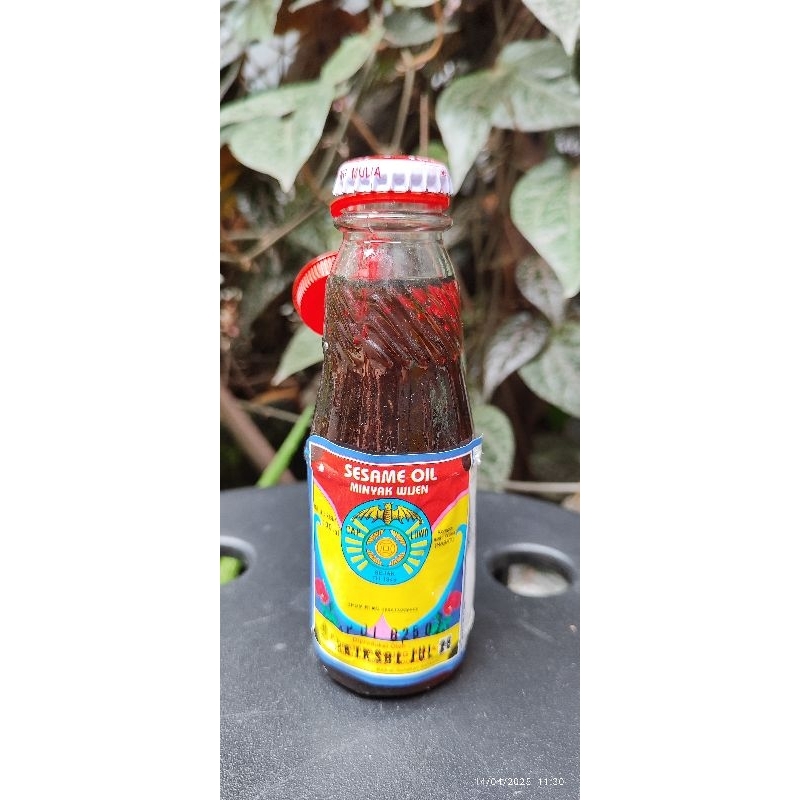 

Minyak wijen cap Lowo isi 100ml
