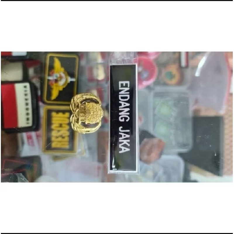 Papan Nama & Pin Korpri  Satu set