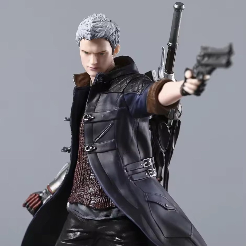 Figure Devil May Cry V Nero The Devil Hunter Battle Ver. Statue