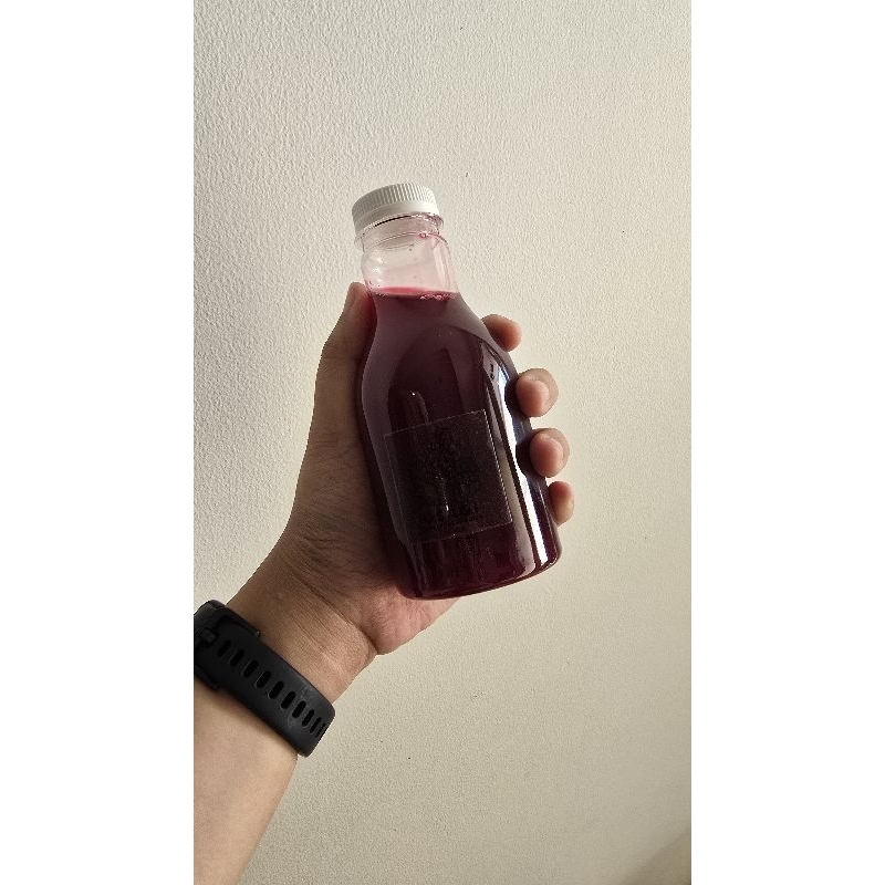 

Scarlett Detox Juice