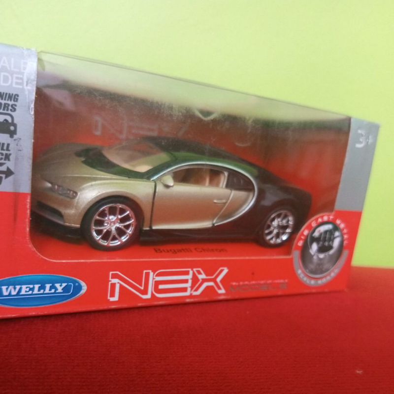 diecast miniatur mobil bugatti chiron