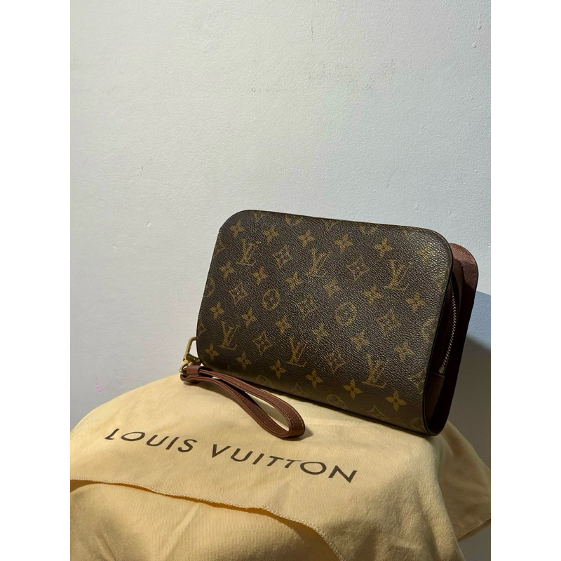 Preloved LV-ORSAY Monogram Clutch
