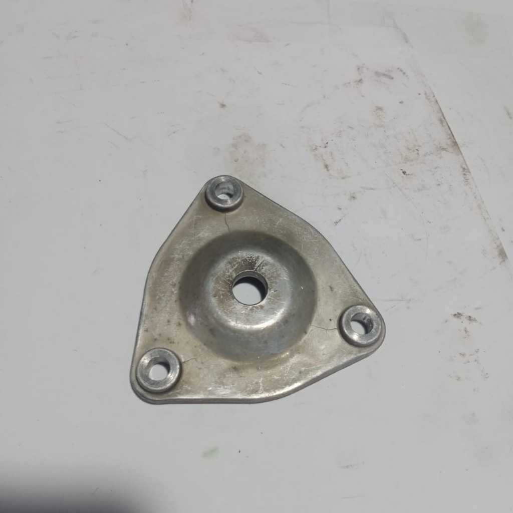 Segitiga tutup kampas ganda Kymco kimko spike