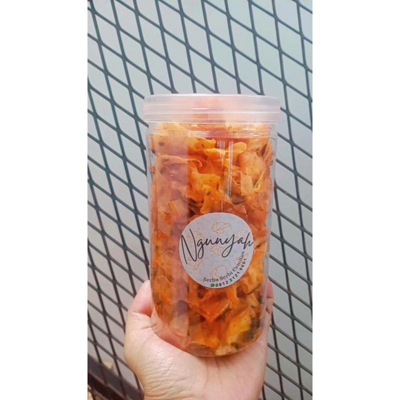 

Keripik Singkong Kriwil Daun Jeruk Pedas Toples