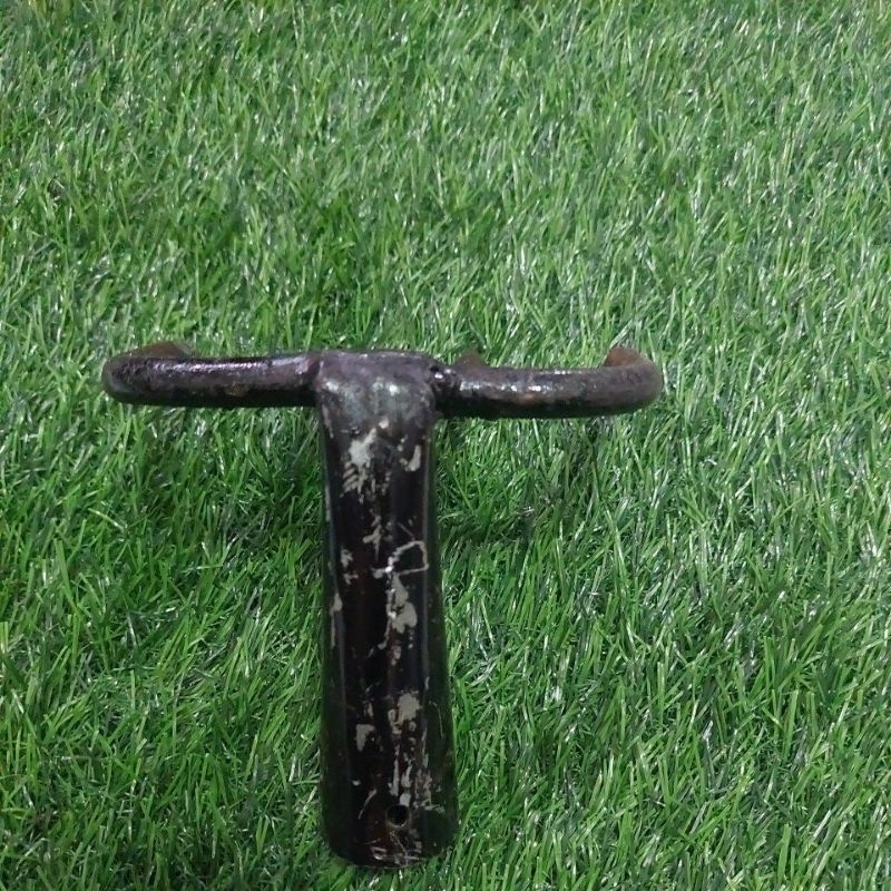 garukan sampah corong besi