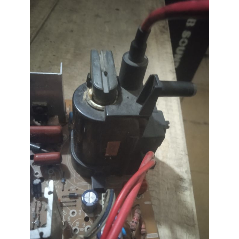 fbt LG ultra slim 21 inchi cabutan