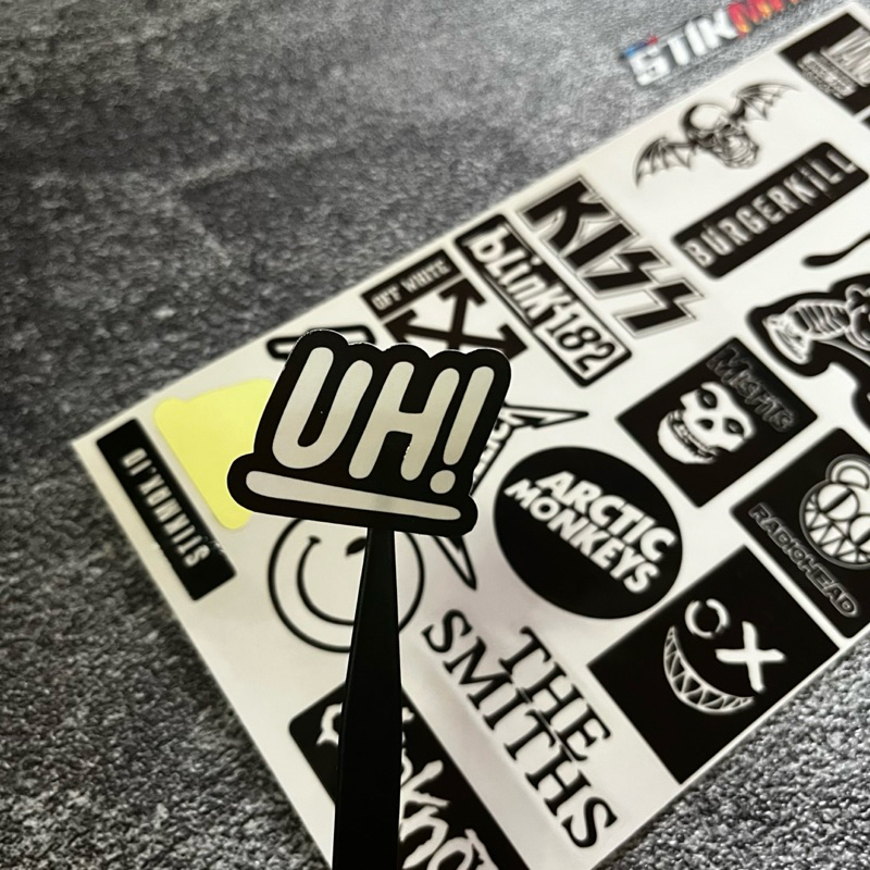 

cetak stiker custom print cutting by request l
