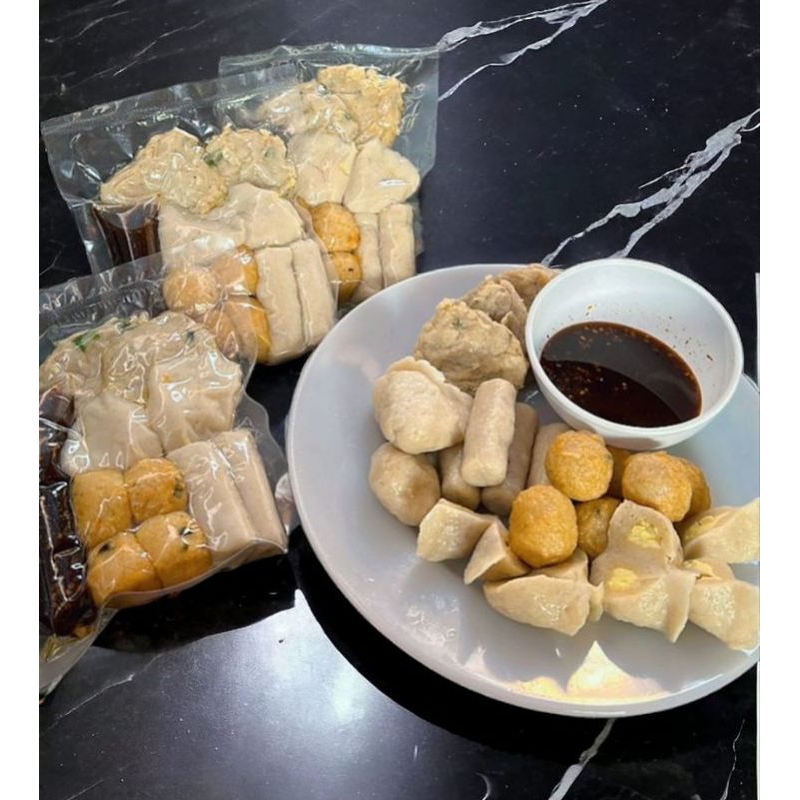 

pempek palembang asli isi 10