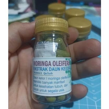 Kapsul Kelor / Herbal Kapsul Daun Kelor / Kapsul Moringa Oleifera