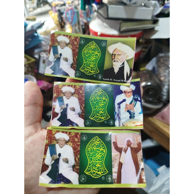 

stiker fto Abah guru sekumpul datu kelampyan habib umar