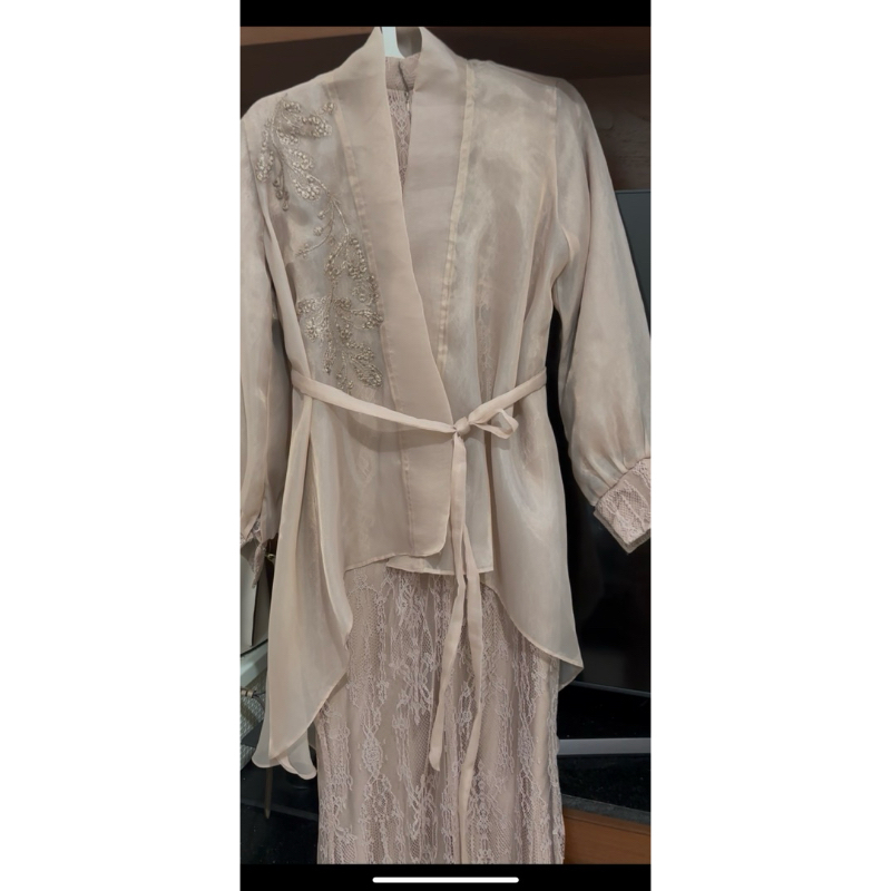 Preloved amrthelabel baju kondangan size M