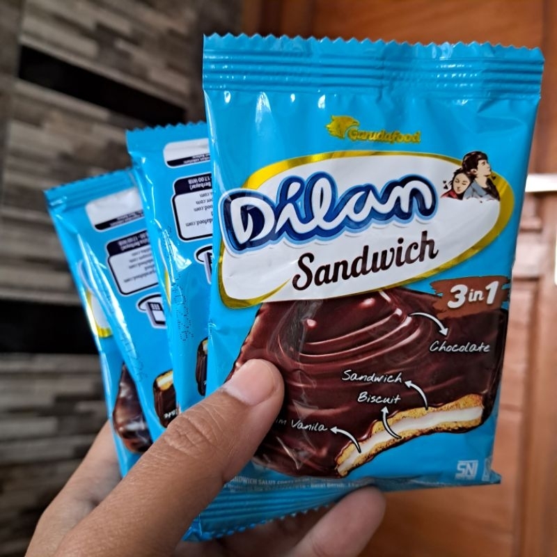 Dilan Biskuit Sandwich Fresh Pack 80 g Dilan Sandwitch isi 5pcs