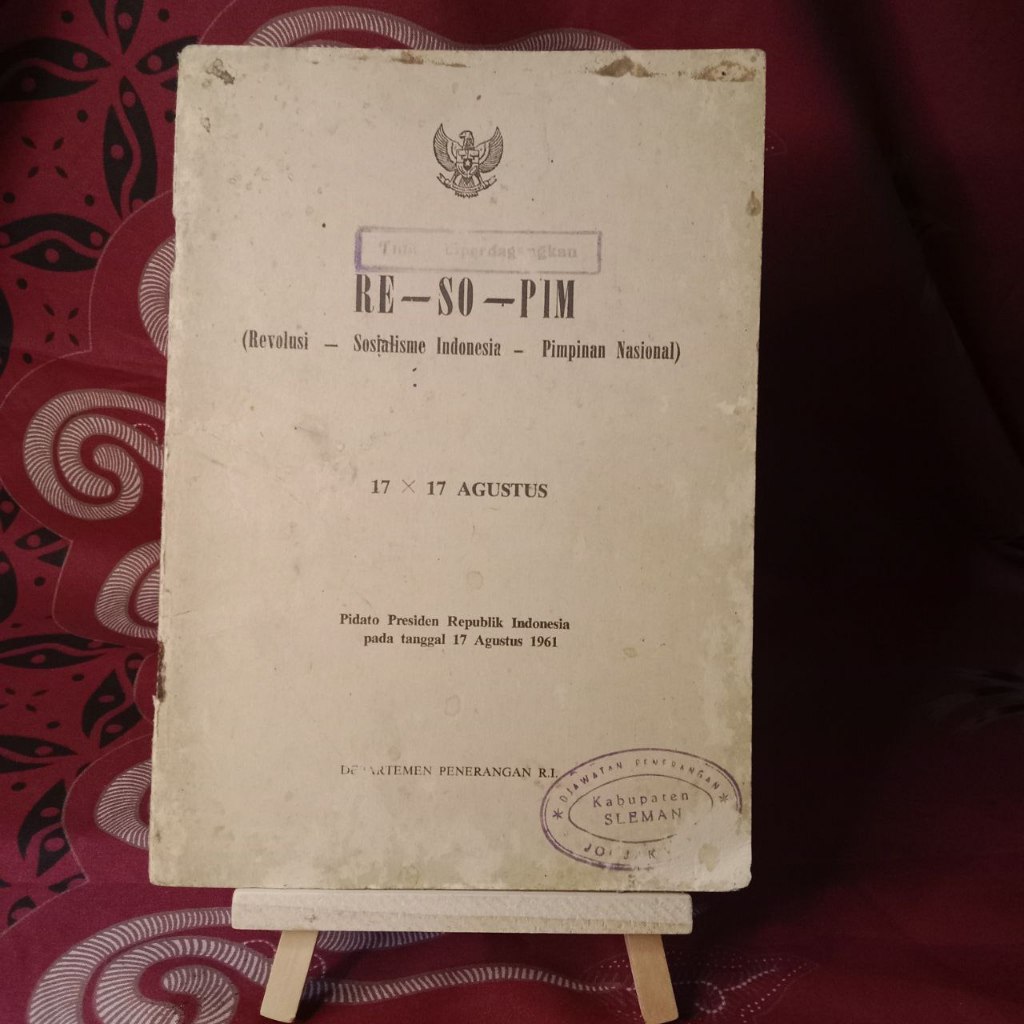 Jual Buku Resopim Revolusi, Sosialisme, dan Pimpinan Karya Soekarno