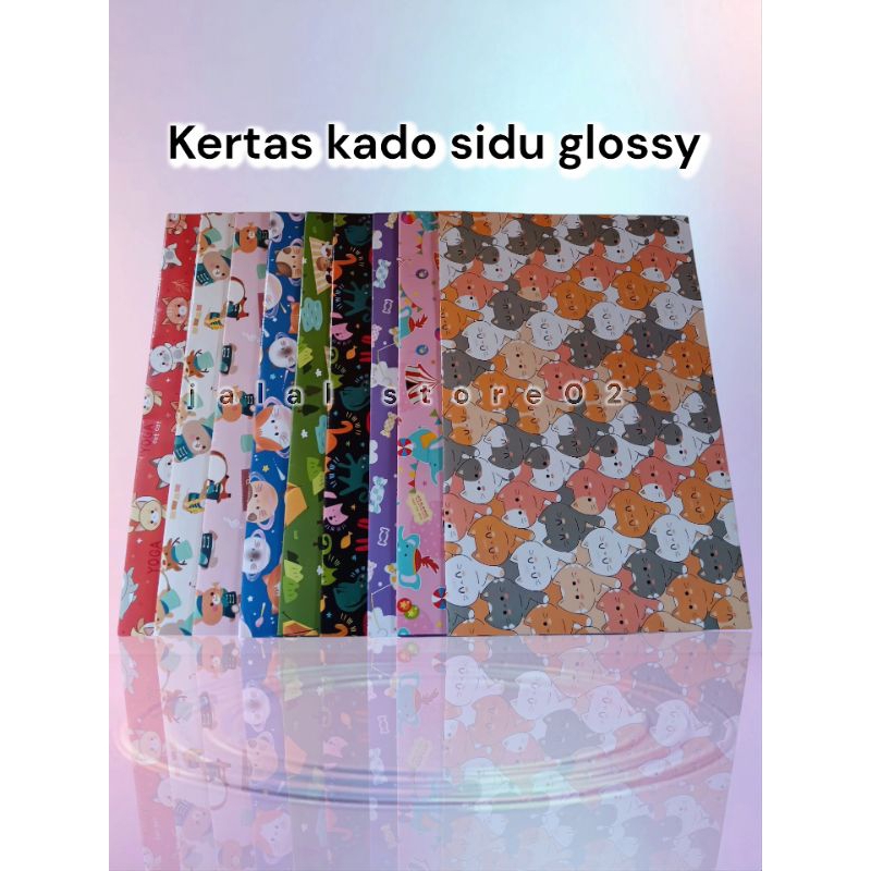 

Kertas Kado Motif Campur tersedia varian 15 s/d 50 Lembar