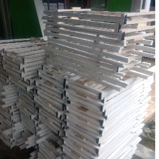

jagrak lukis sterofoam murah