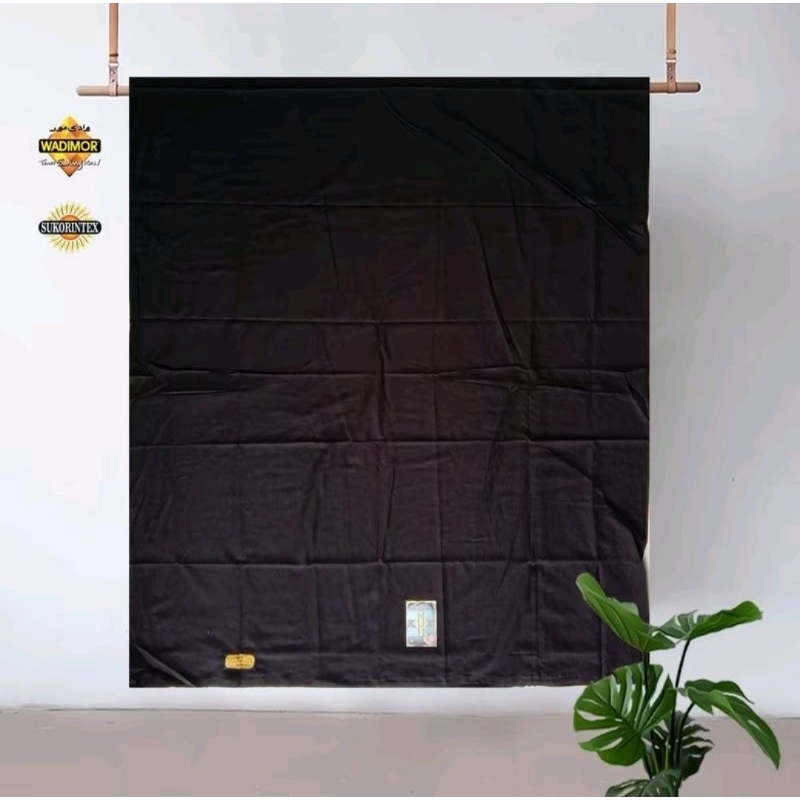 Sarung Santri Wadimor Kain Katun Hitam Putih Polos Tumpal Dewasa Nyaman Seragam