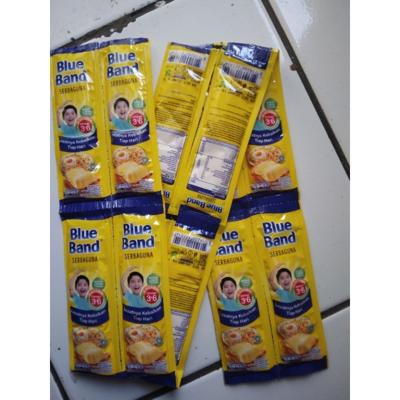 

Blue Band Stik Kemasan 1 Renceng isi 12 Sachet