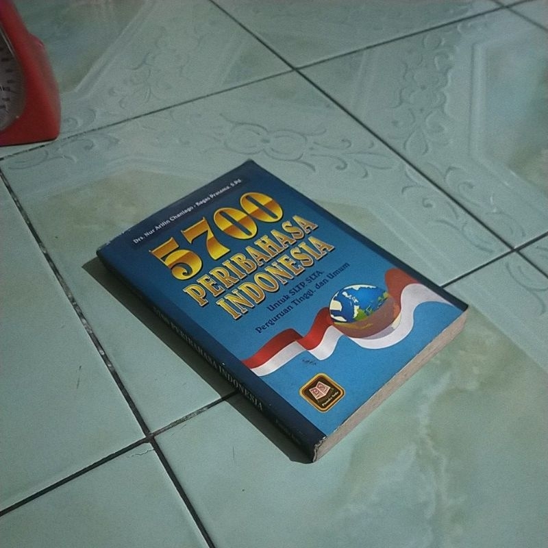 buku 5700 PERIBAHASA INDONESIA