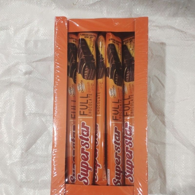 

Superstar triple chocolate 12,5 gr isi 20 pcs