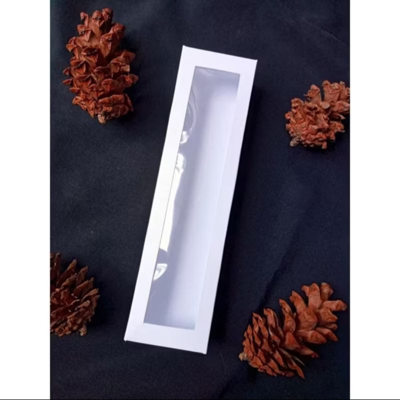 

Box Custom ukuran 8*26*4 Putih