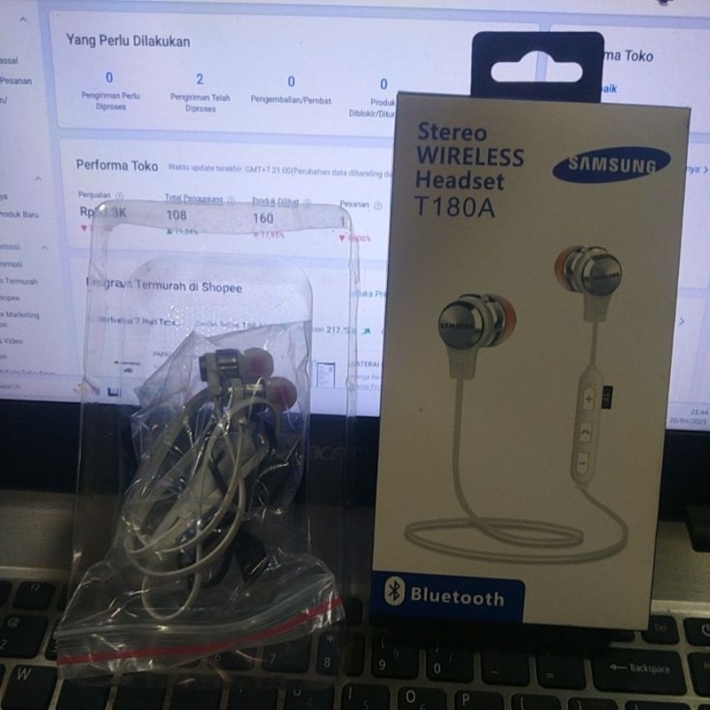 HAEDSET EARPHONE BLUETOOTH WIRELES  STEREO BASS SLOT Memori