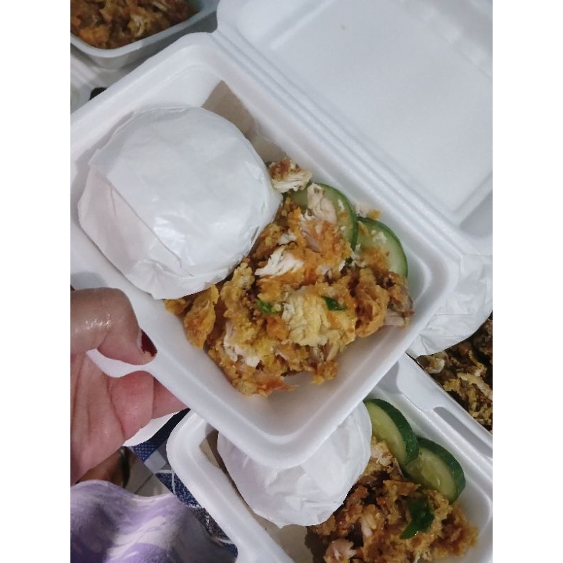 

Nasi ayam geprek murah spesial daun jeruk(Instan)