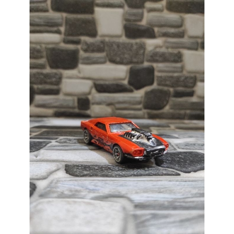 Hot Wheels Acceleracer Rivited Metal Maniacs - Loose Murah