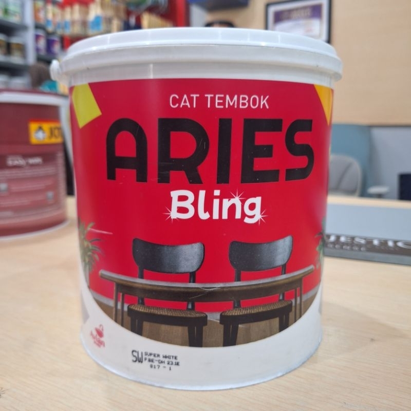 Cat tembok Avian Aries Bling 4.5kg / cat dinding dalam interior