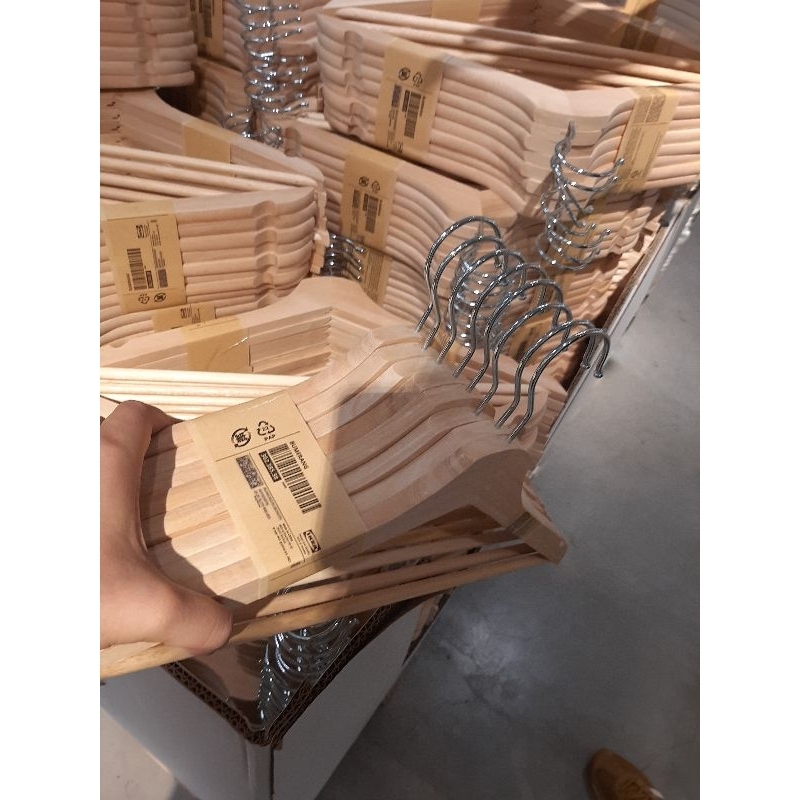 Gantungan Baju Kayu IKEA