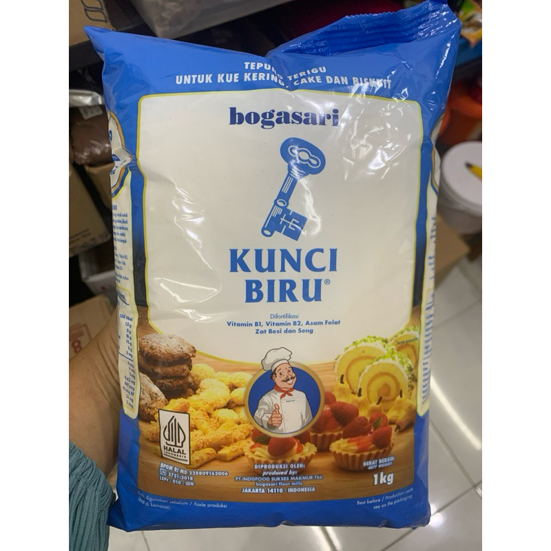 

Kunci Biru 1kg / Tepung Terigu 1kg / Protein Rendah